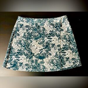 Abercrombie & Fitch Blue Floral Mini / Tennis Wrap Skirt. Like New.